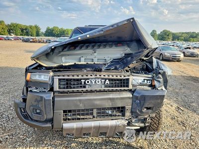 Piąte zdjęcie samochodu w środku: 2026 TOYOTA LAND CRUISER BASE VIN:JTEABFAJ3TK053403 - miniatura