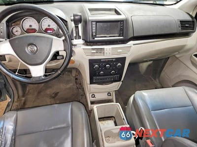 Zdjęcie 8 z 13 samochodu: 2010 VOLKSWAGEN ROUTAN SE VIN:2V4RW3D18AR236967 - miniatura