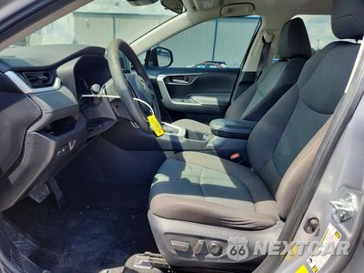Zdjęcie 7 z 14 samochodu: 2024 TOYOTA RAV4 XLE VIN:2T3W1RFVXRC293172 - miniatura