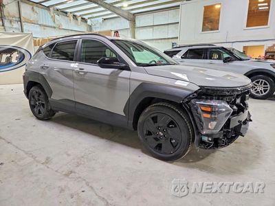 Czwarte zdjęcie samochodu z boku: 2026 HYUNDAI KONA SEL SPORT VIN:KM8HF3AB8TU478369 - miniatura
