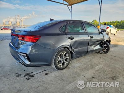 Trzecie zdjęcie samochodu z tyłu: 2021 KIA FORTE FE VIN:3KPF24AD6ME286429 - miniatura