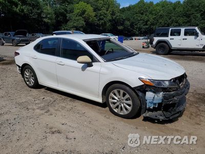 Czwarte zdjęcie samochodu z boku: 2020 TOYOTA CAMRY LE VIN:4T1C11AK8LU926848 - miniatura