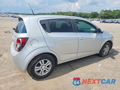 Trzecie zdjęcie samochodu z tyłu: 2014 CHEVROLET SONIC LT VIN:1G1JC6SH0E4136722 - miniatura