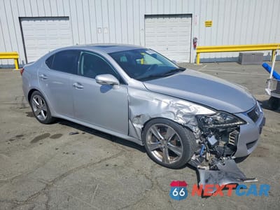 Czwarte zdjęcie samochodu z boku: 2011 LEXUS IS 350 VIN:JTHBE5C25B5025386 - miniatura
