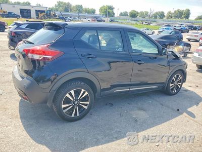 Trzecie zdjęcie samochodu z tyłu: 2020 NISSAN KICKS SR VIN:3N1CP5DV3LL551772 - miniatura