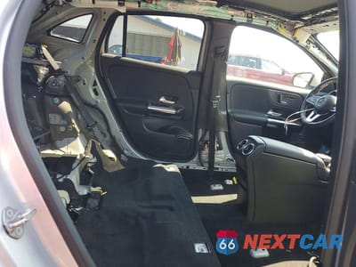 Zdjęcie 11 z 14 samochodu: 2023 MERCEDES-BENZ GLA 250 4MATIC VIN:W1N4N4HB8PJ443607 - miniatura