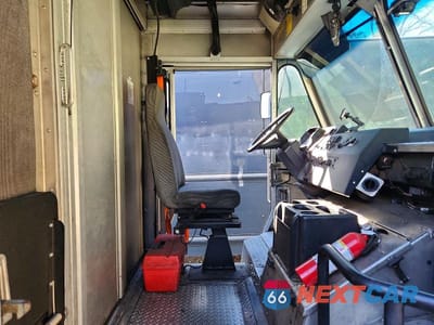 Zdjęcie 11 z 13 samochodu: 2021 FREIGHTLINER MT45G CHASSIS DELIVERY TRUCK VIN:4UZAC2GA0MCMM9376 - miniatura