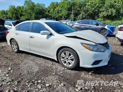 Czwarte zdjęcie samochodu z boku: 2018 NISSAN ALTIMA 2.5 S VIN:1N4AL3AP3JC281323 - miniatura