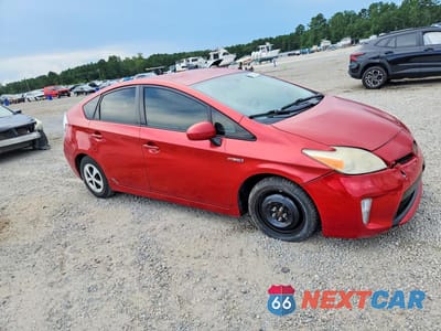 Czwarte zdjęcie samochodu z boku: 2014 TOYOTA PRIUS TWO VIN:JTDKN3DU9E1773933 - miniatura