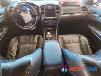 Zdjęcie 8 z 12 samochodu: 2022 CHRYSLER 300 S VIN:2C3CCABG5NH127161 - miniatura