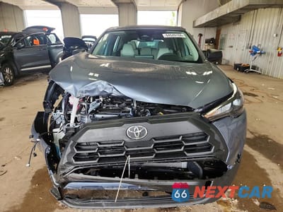 Piąte zdjęcie samochodu w środku: 2026 TOYOTA COROLLA CROSS L VIN:7MUAAABGXTV176823 - miniatura