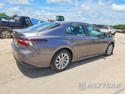 Trzecie zdjęcie samochodu z tyłu: 2023 TOYOTA CAMRY LE VIN:4T1C11AK7PU183203 - miniatura