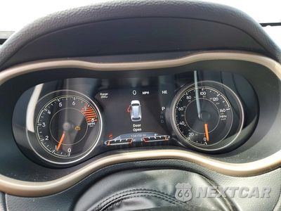 Zdjęcie 9 z 13 samochodu: 2018 JEEP CHEROKEE LIMITED VIN:1C4PJMDX1JD550750 - miniatura