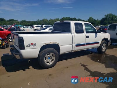 Trzecie zdjęcie samochodu z tyłu: 2004 CHEVROLET SILVERADO K1500 VIN:1GCEK19T64E350924 - miniatura