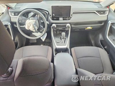 Zdjęcie 8 z 12 samochodu: 2025 TOYOTA RAV4 LE VIN:JTMMWRFVXSD328707 - miniatura