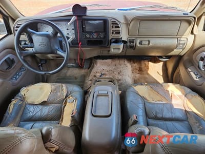 Zdjęcie 8 z 13 samochodu: 1998 CHEVROLET SUBURBAN C1500 VIN:3GNEC16R9WG137684 - miniatura