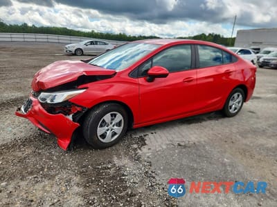 2018 CHEVROLET CRUZE LS 1G1BC5SM7J7239141 - główne zdjęcie licytacji z USA - miniatura