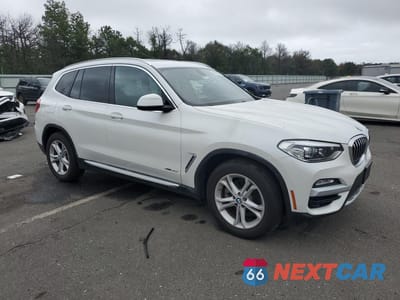 Czwarte zdjęcie samochodu z boku: 2018 BMW X3 XDRIVE30I VIN:5UXTR9C54JLC75628 - miniatura