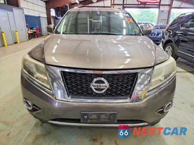 Piąte zdjęcie samochodu w środku: 2014 NISSAN PATHFINDER S VIN:5N1AR2MM3EC607952 - miniatura