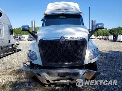 Piąte zdjęcie samochodu w środku: 2026 INTERNATIONAL LT625 SEMI TRUCK VIN:3HSDZAPR9TN047421 - miniatura