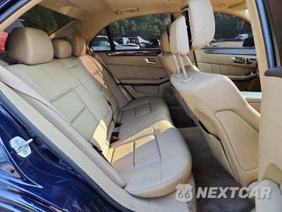 Zdjęcie 10 z 12 samochodu: 2012 MERCEDES-BENZ E 350 4MATIC VIN:WDDHF8JB8CA628747 - miniatura