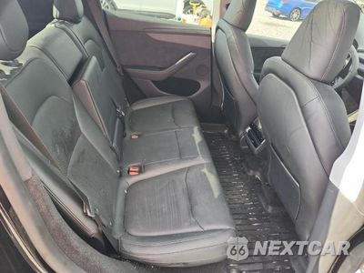 Zdjęcie 10 z 12 samochodu: 2026 TESLA MODEL Y VIN:7SAYGDEE2TA467839 - miniatura