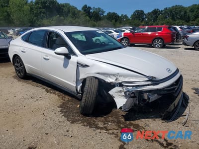 Czwarte zdjęcie samochodu z boku: 2025 HYUNDAI SONATA SEL VIN:KMHL64JA6SA457821 - miniatura