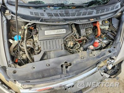 Zdjęcie 11 z 12 samochodu: 2006 HONDA CIVIC HYBRID VIN:JHMFA36286S021417 - miniatura