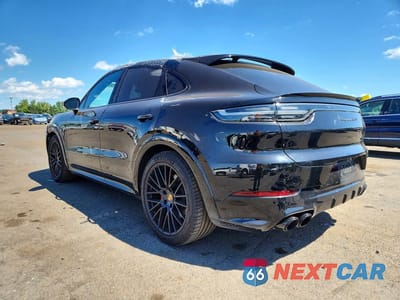 Drugie zdjęcie samochodu z przodu: 2021 PORSCHE CAYENNE GTS COUPE VIN:WP1BG2AY4MDA50157 - miniatura