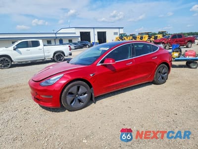 2018 TESLA MODEL 3 5YJ3E1EA1JF045683 - główne zdjęcie licytacji z USA - miniatura