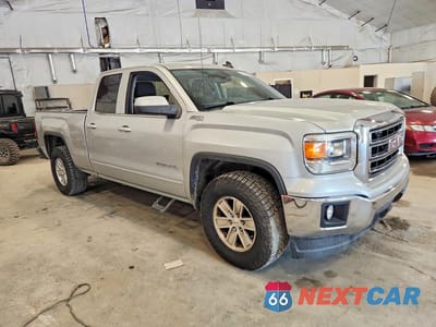 Czwarte zdjęcie samochodu z boku: 2015 GMC SIERRA K1500 SLE VIN:1GTV2UEH0FZ258836 - miniatura
