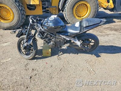 2020 YAMAHA YZFR3 A MH3RH18Y8LK004081 - główne zdjęcie licytacji z USA - miniatura