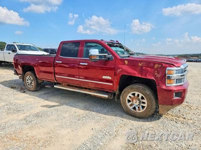 Czwarte zdjęcie samochodu z boku: 2019 CHEVROLET SILVERADO K3500 HIGH COUNTRY VIN:1GC4KYEY7KF166587 - miniatura