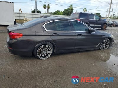 Trzecie zdjęcie samochodu z tyłu: 2017 BMW 540 I VIN:WBAJE5C37HG914254 - miniatura