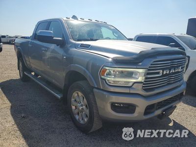 Czwarte zdjęcie samochodu z boku: 2019 RAM 2500 LARAMIE VIN:3C6UR5FL9KG613603 - miniatura