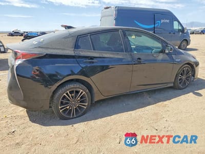 Trzecie zdjęcie samochodu z tyłu: 2018 TOYOTA PRIUS TWO VIN:JTDKBRFU9J3072932 - miniatura