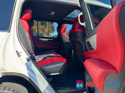 Zdjęcie 6 z 11 samochodu: 2023 LEXUS LX 600 F SPORT HANDLING VIN:JTJMB7CX9P4019871 - miniatura