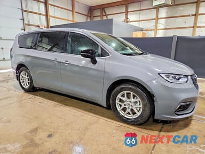 Czwarte zdjęcie samochodu z boku: 2025 CHRYSLER PACIFICA SELECT VIN:2C4RC1BG7SR504584 - miniatura