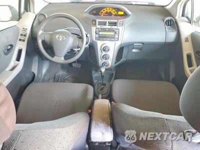 Zdjęcie 8 z 12 samochodu: 2011 TOYOTA YARIS BASE VIN:JTDKT4K33B5325620 - miniatura