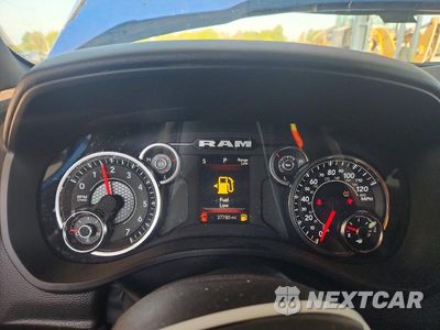 Zdjęcie 9 z 12 samochodu: 2025 RAM 1500 BIG HORN/LONE STAR VIN:1C6SRFFP7SN522496 - miniatura
