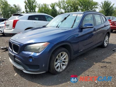 2015 BMW X1 XDRIVE28I WBAVL1C56FVY26435 - główne zdjęcie licytacji z USA - miniatura