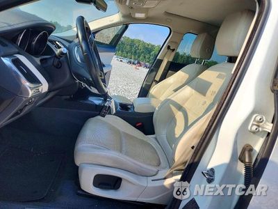 Zdjęcie 7 z 14 samochodu: 2019 JAGUAR E-PACE S VIN:SADFJ2FX8K1Z35095 - miniatura