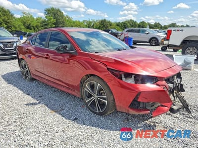 Czwarte zdjęcie samochodu z boku: 2021 NISSAN SENTRA SR VIN:3N1AB8DV9MY307880 - miniatura