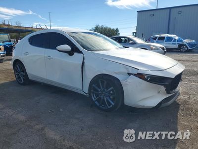 Czwarte zdjęcie samochodu z boku: 2020 MAZDA 3 PREFERRED VIN:JM1BPAMM7L1168787 - miniatura