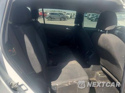 Zdjęcie 11 z 14 samochodu: 2019 VOLKSWAGEN TIGUAN S VIN:3VV1B7AX4KM096767 - miniatura