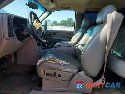 Zdjęcie 7 z 12 samochodu: 2004 CHEVROLET SILVERADO K1500 VIN:2GCEK19T341169166 - miniatura