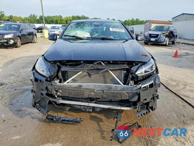 Piąte zdjęcie samochodu w środku: 2025 BMW 228XI VIN:WBA23GG00S7T61010 - miniatura