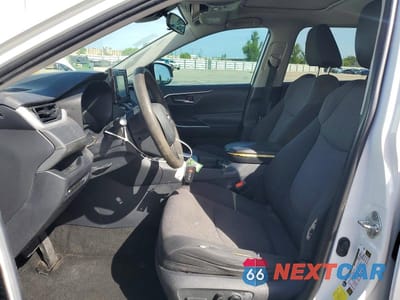 Zdjęcie 7 z 13 samochodu: 2019 TOYOTA RAV4 XLE VIN:2T3W1RFV6KC015231 - miniatura