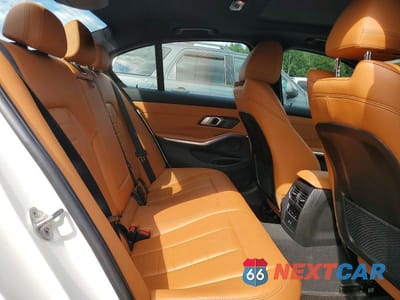Zdjęcie 10 z 12 samochodu: 2021 BMW 330XI VIN:3MW5R7J0XM8B79675 - miniatura