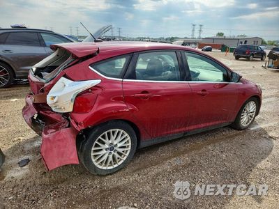 Trzecie zdjęcie samochodu z tyłu: 2014 FORD FOCUS TITANIUM VIN:1FADP3N29EL329834 - miniatura